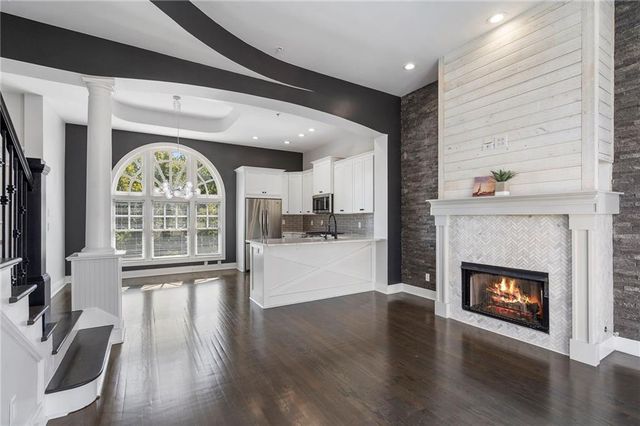 3541 Roswell NE Road 4, Atlanta, GA 30305