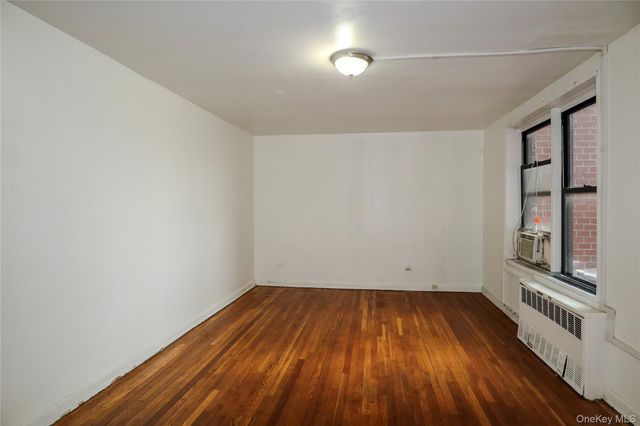 8720 175th Street 3J, Jamaica, NY 11432