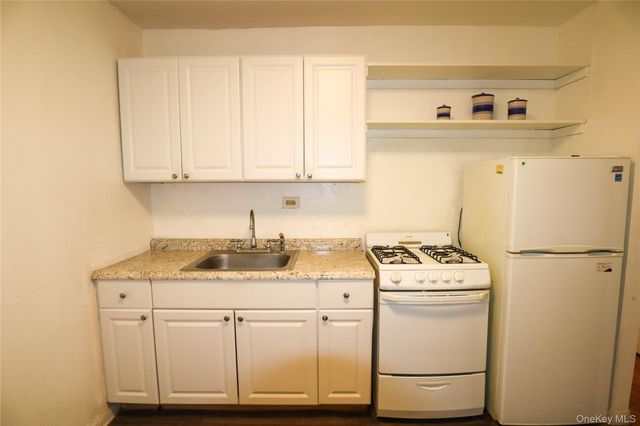 8720 175th Street 3J, Jamaica, NY 11432