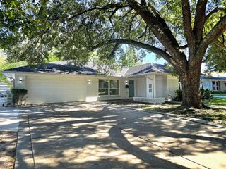 11907 Renwick Drive, Houston, TX 77035