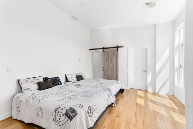 259 Lake Ave N A, Worcester, MA 01605