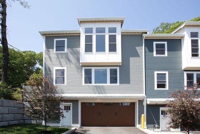 259 Lake Ave N A, Worcester, MA 01605