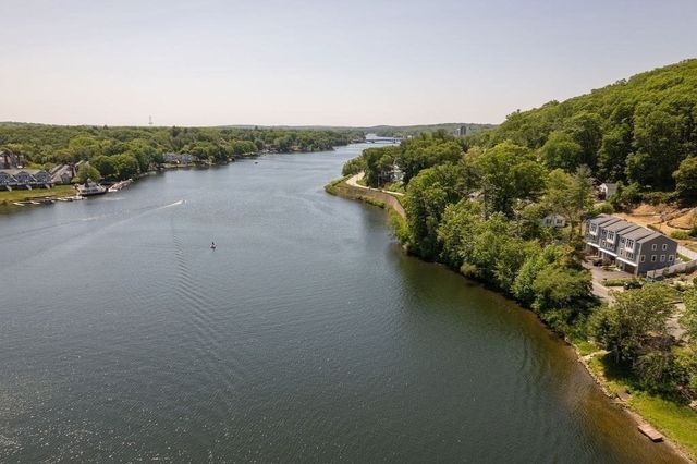259 Lake Ave N A, Worcester, MA 01605