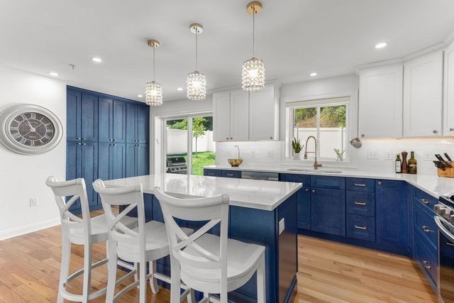 259 Lake Ave N A, Worcester, MA 01605