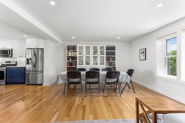 259 Lake Ave N A, Worcester, MA 01605