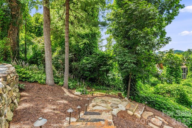 195 Jordan Street, Hendersonville, NC 28739