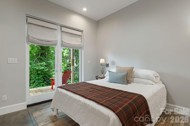 195 Jordan Street, Hendersonville, NC 28739