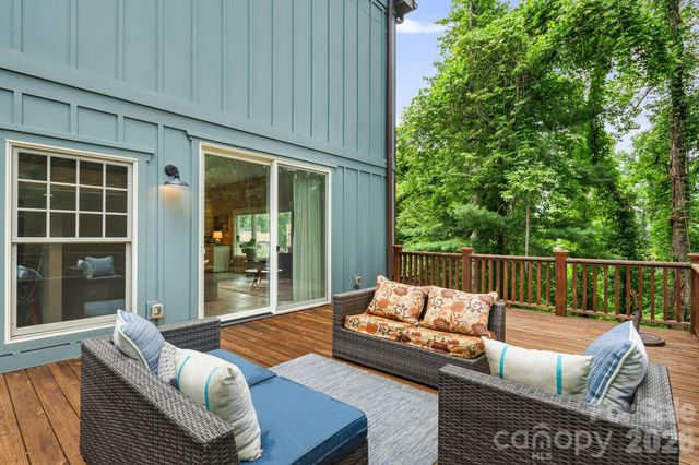 195 Jordan Street, Hendersonville, NC 28739