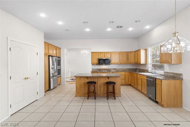 6860 Historic Legacy Court, Las Vegas, NV 89110