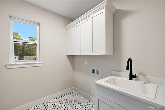 50793 Timberstone Drive, Macomb Township, MI 48042
