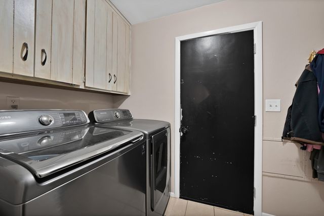 126 Oak Lane, Burleson, TX 76028