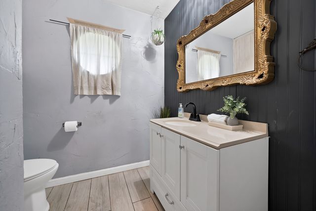 126 Oak Lane, Burleson, TX 76028