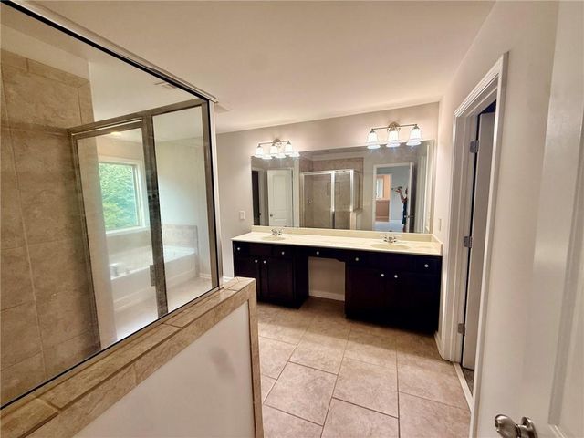 4050 Ironwood Drive, Atlanta, GA 30349