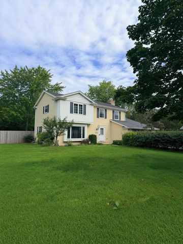 N104W16800 Thornapple ROW, Germantown, WI 53022