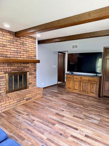 N104W16800 Thornapple ROW, Germantown, WI 53022