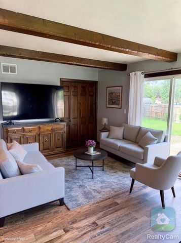 N104W16800 Thornapple ROW, Germantown, WI 53022