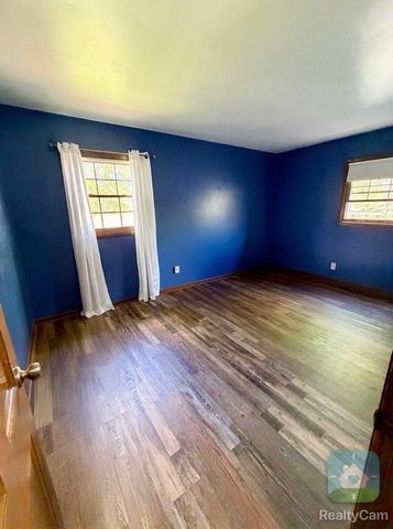 N104W16800 Thornapple ROW, Germantown, WI 53022
