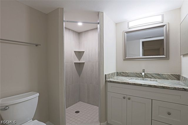 5307 Summerlin RD 714, Fort Myers, FL 33919