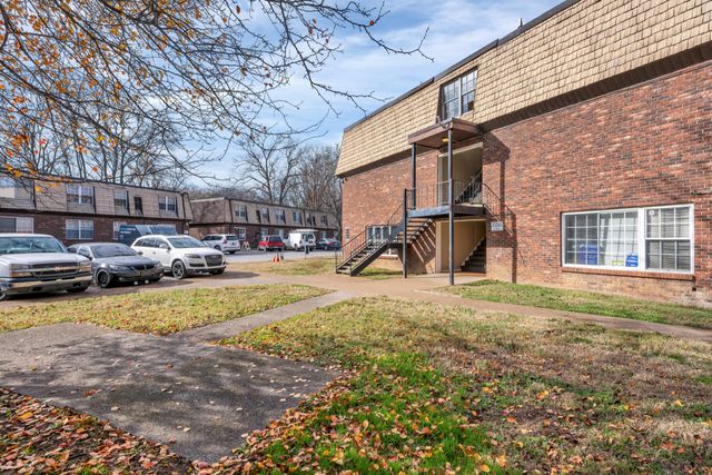 441 Harding Pl Apt B2, Nashville, TN 37211