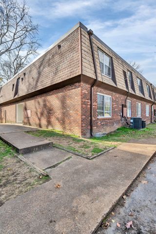 441 Harding Pl Apt B2, Nashville, TN 37211