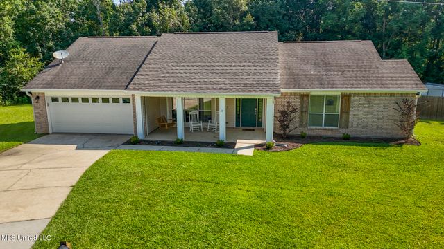 10676 N Oak Crest Drive, Biloxi, MS 39532