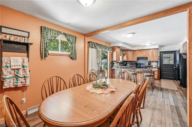 6127 Columbus Road NE, Louisville, OH 44641