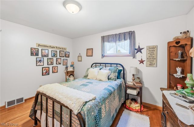 6127 Columbus Road NE, Louisville, OH 44641