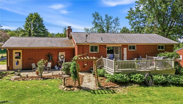 6127 Columbus Road NE, Louisville, OH 44641