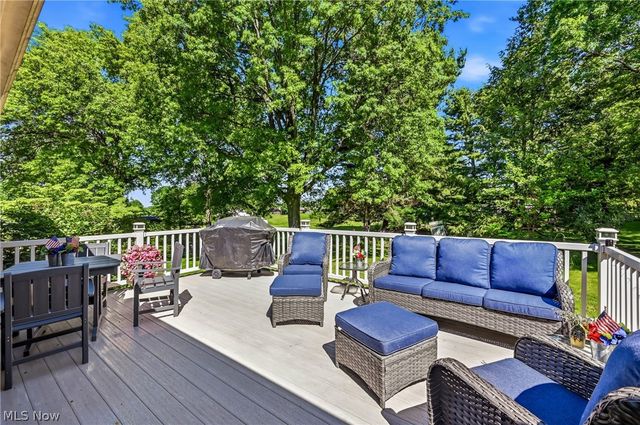 6127 Columbus Road NE, Louisville, OH 44641