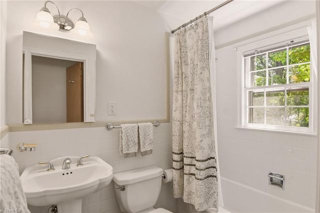 706 Friar Tuck Road, Winston-salem, NC 27104