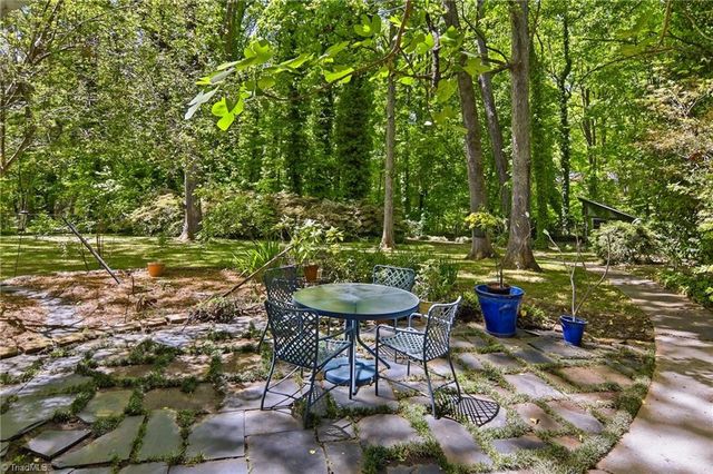 706 Friar Tuck Road, Winston-salem, NC 27104