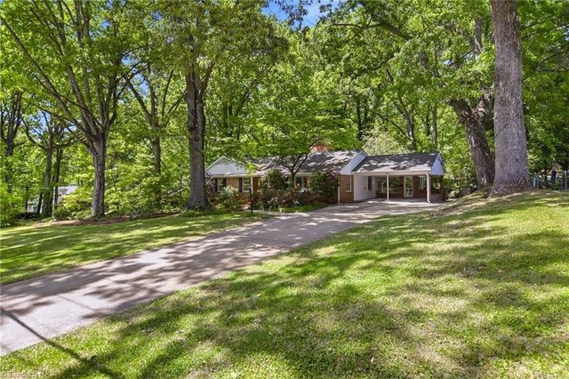 706 Friar Tuck Road, Winston-salem, NC 27104