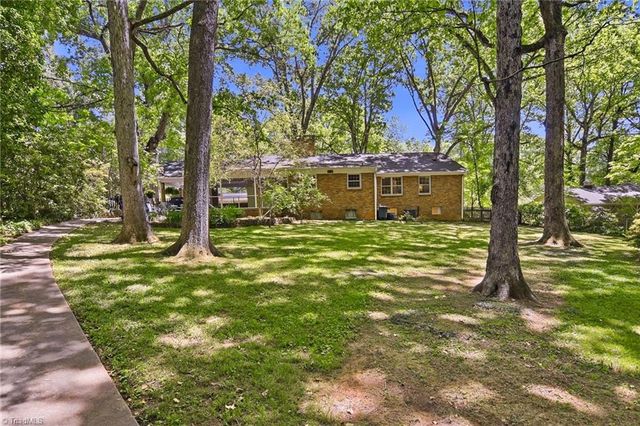 706 Friar Tuck Road, Winston-salem, NC 27104