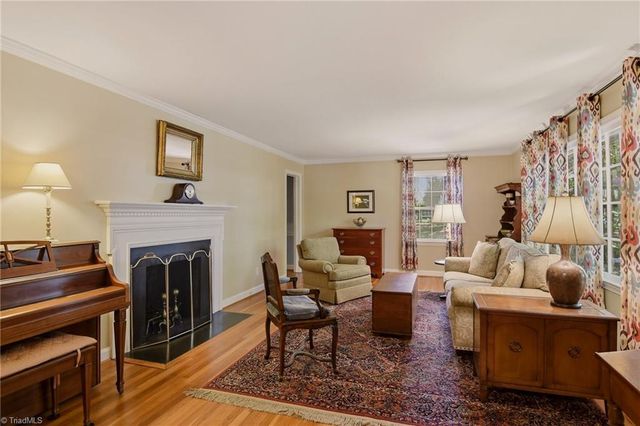 706 Friar Tuck Road, Winston-salem, NC 27104