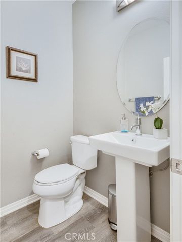 12921 Mission Avenue 102, Hawthorne, CA 90250