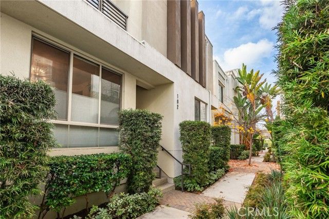 12921 Mission Avenue 102, Hawthorne, CA 90250