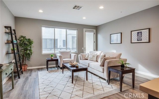 12921 Mission Avenue 102, Hawthorne, CA 90250