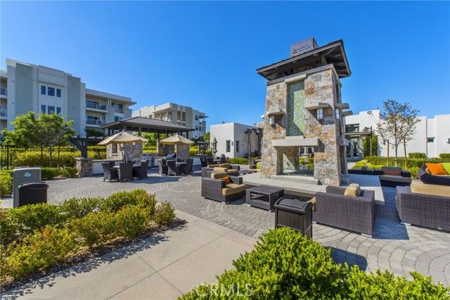 12921 Mission Avenue 102, Hawthorne, CA 90250