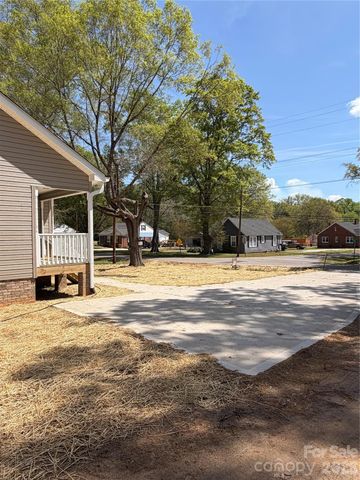 657 Still Street, Chester, SC 29706
