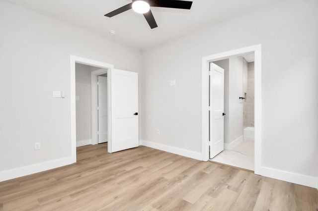 2413 Chew St, Houston, TX 77020