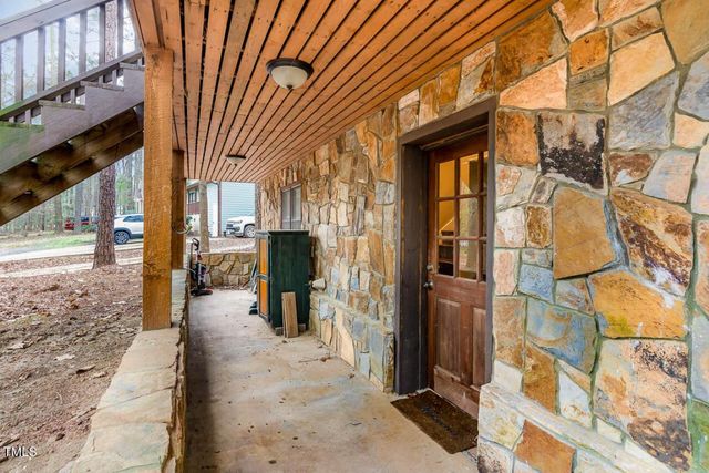 422 Shawnee Drive, Louisburg, NC 27549