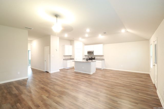 6810 DIAMOND VLY, San Antonio, TX 78242