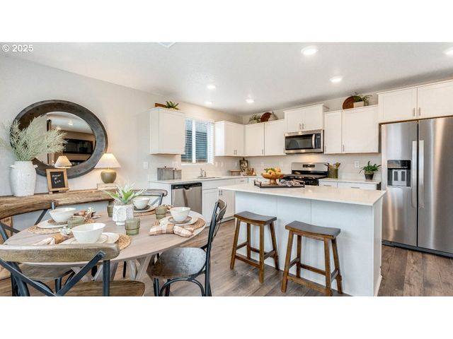 4965 Marr Ave Ne, Salem, OR 97301