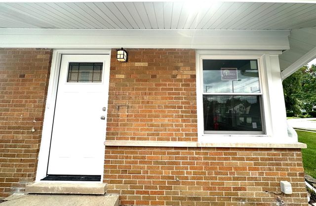423 Westmore Meyers Road C, Lombard, IL 60148