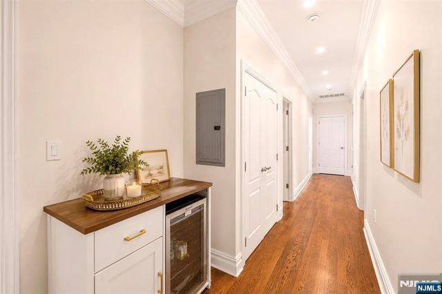 335 Riverdale Drive, Fort Lee, NJ 07024