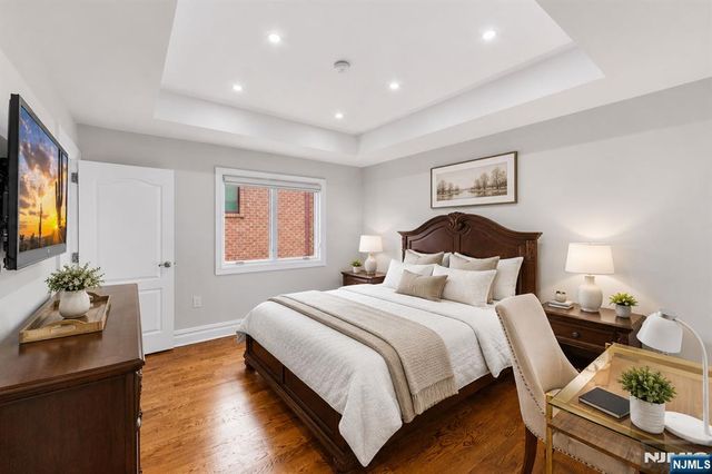 335 Riverdale Drive, Fort Lee, NJ 07024