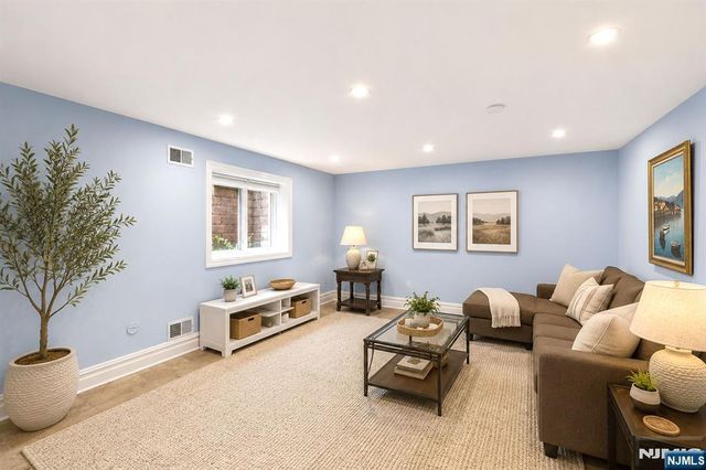 335 Riverdale Drive, Fort Lee, NJ 07024