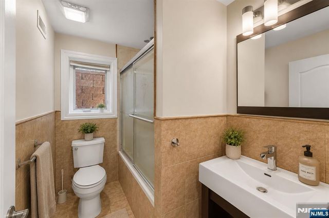 335 Riverdale Drive, Fort Lee, NJ 07024