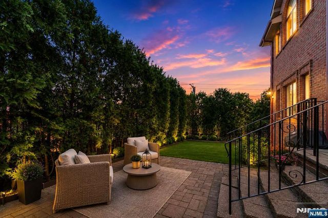 335 Riverdale Drive, Fort Lee, NJ 07024