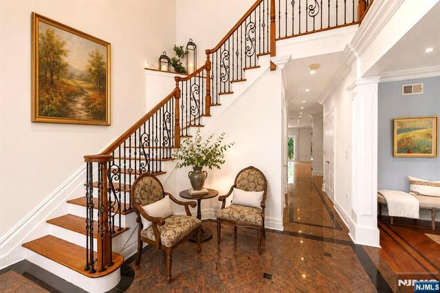 335 Riverdale Drive, Fort Lee, NJ 07024